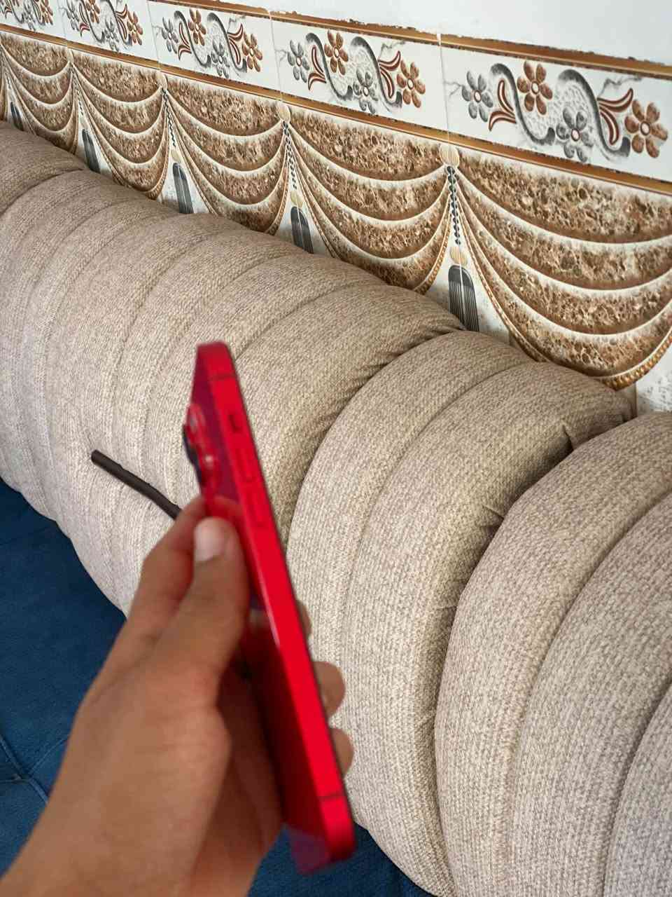 السلام علكيم
للبيع فقط 

ايفون 14 بلاص 

لون احمر 

ذاكره 256

بطاريه 80 بلاديه 

الجهاز مستبدل شاشه نوعيه حيلل زينه 

 نضافه 1000

كلشي شغال ✅

فيس ايدي ✅

كامرات ✅

سماعات ✅

هزاز ✅

كلشي شغال بشرط 

السعر ب430 بي مجال 

المكان تكريت 

الاتصال ***********
