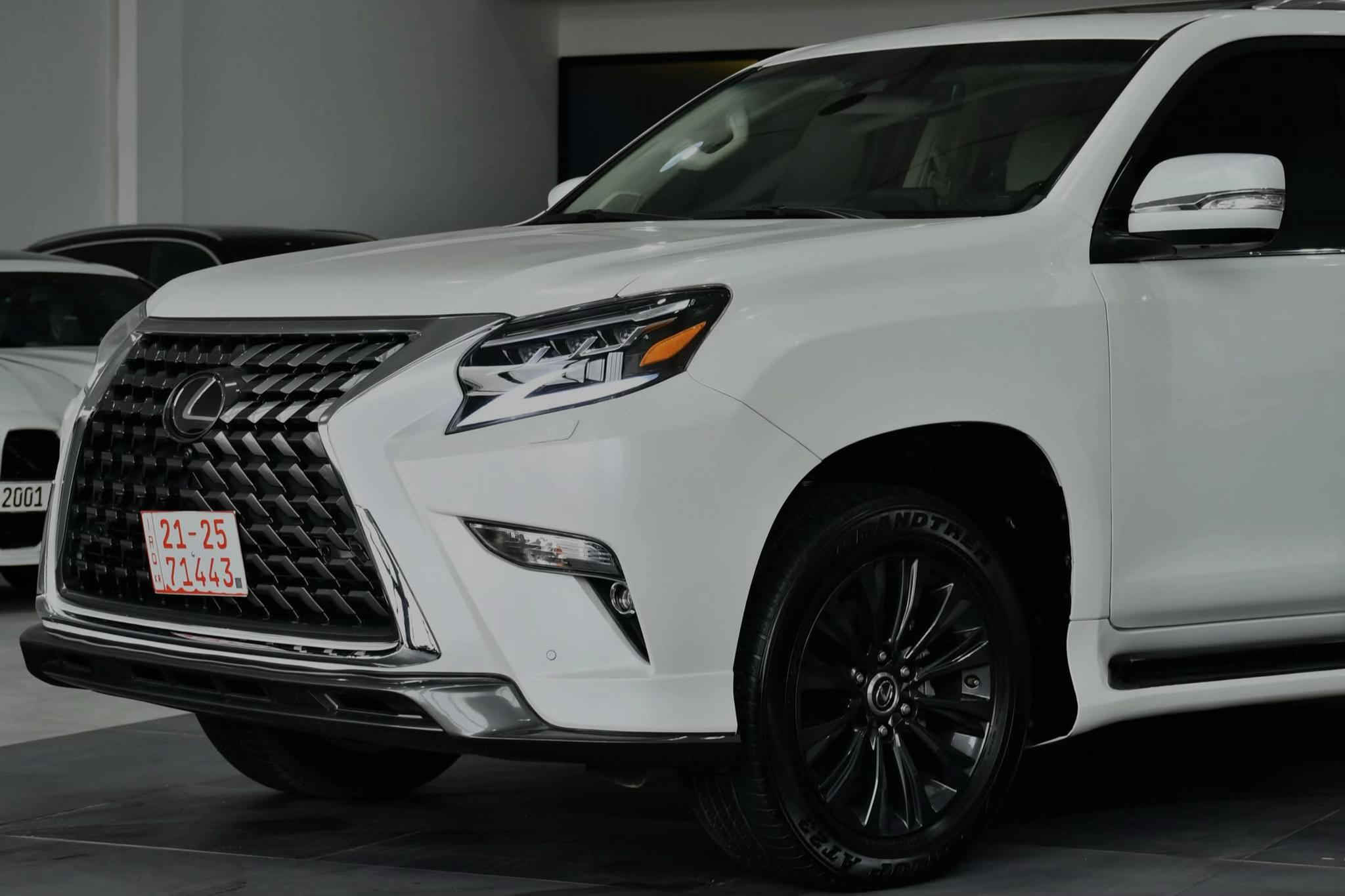 للبيع Lexus GX 460 2023 • اللون: أبيض • المكينة: 8 سلندر V8 • الممشى: 33,000 ميل • الضرر: صفحة السايق صبغ • السيارة نظيفة ومواصفاتها ممتازة           � السعر:295 ورقة    📍للمعلومات اكثر يرجى التواصل على الرقم *********** واتس اب او اتصال شكرا لتواصلكم معنا🙏
