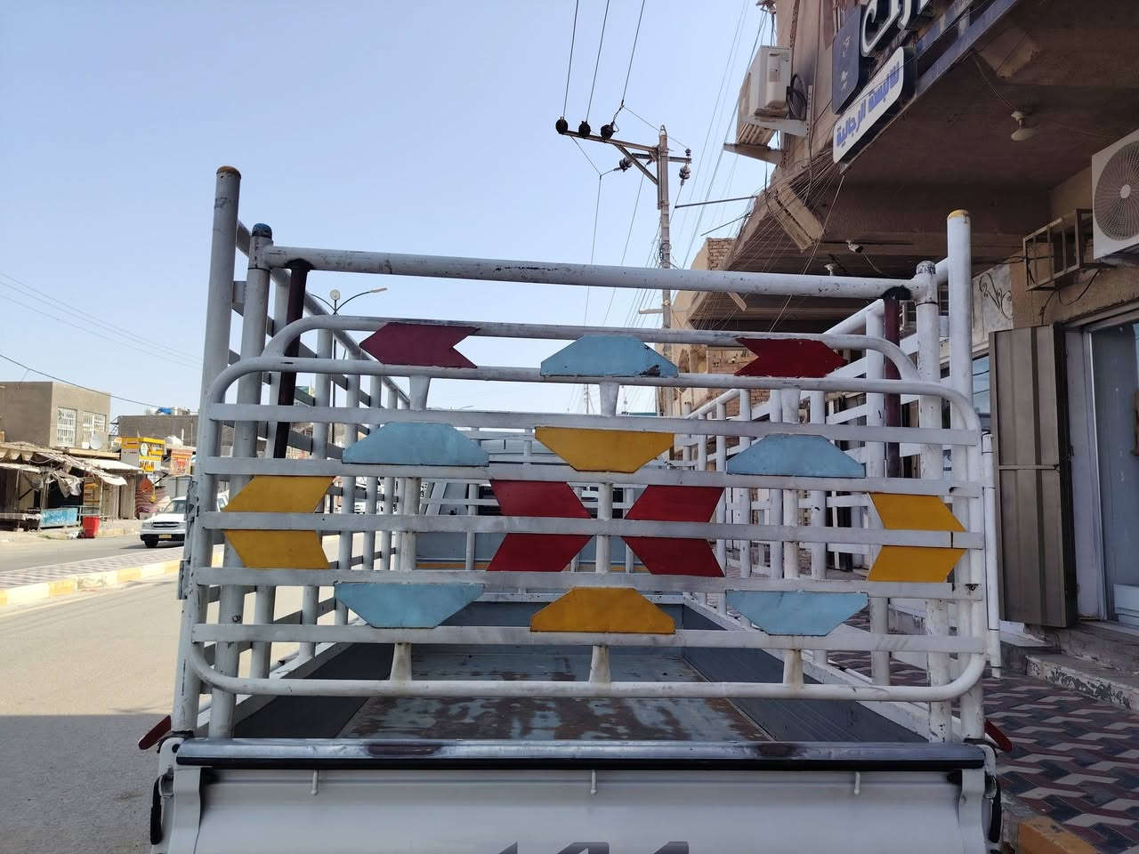 سلام عليكم
محجر بوري رتفاع ١١٠ للبيع نضيف كلش كلشي مابي 

مراوس اريده بشخاطه  او بيع ٥٠٠ 
الاستفسار *********** مكاني ناصريه قضاء الفجر
