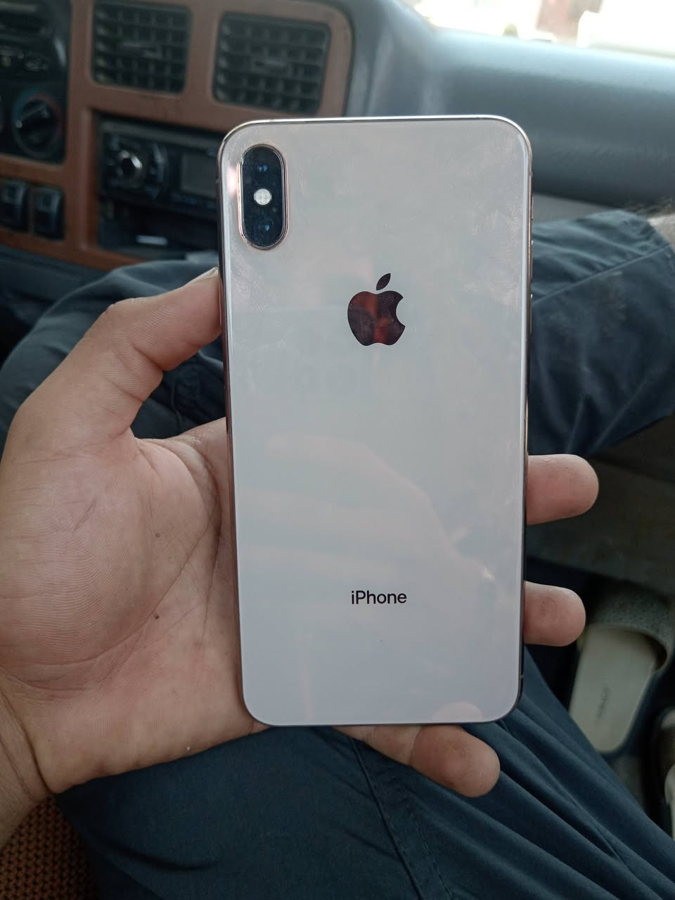 ايفون اكس ماكس ذاكره 256 جهاز نظيف بس بطاريا مبدله 100 جهاز نظيف للبيع العنوان العبيدي *********** السعر 170
