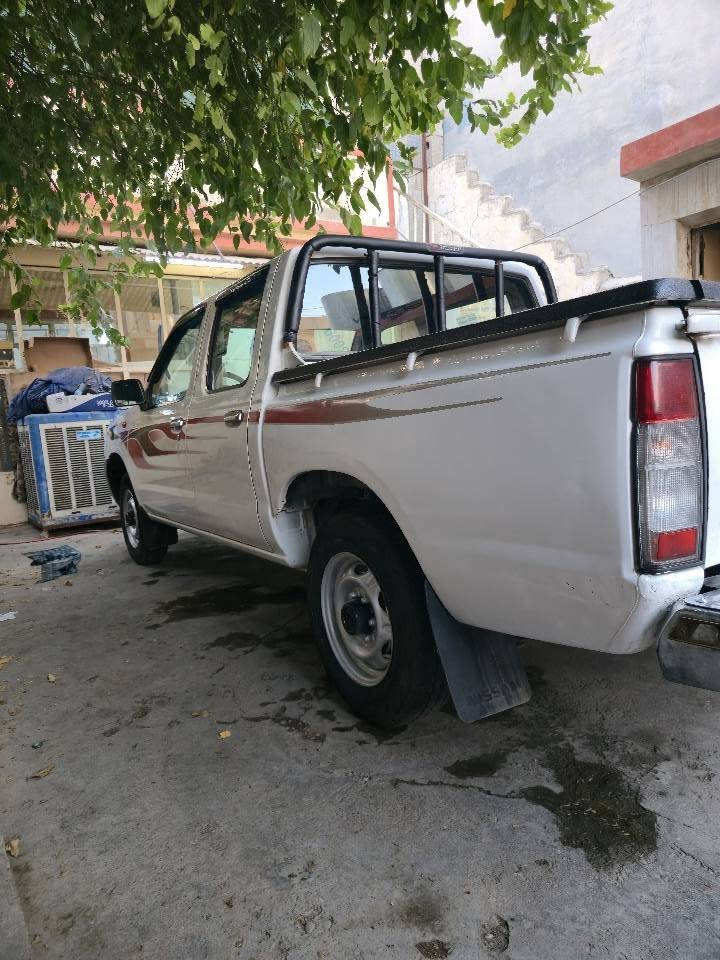 نیسان پیک ئاب 2006 یابانی ئەسڵی یەک دەستە  ماڵی دۆستە  مەکینە تەبرید ئەکسل  بەشەرت   تەعدیل بێشەرت نیە چاملغی لای پشتەوە یەک بستی هەیە بێ ژۆرێ سەر بۆنیت کەمێک تیزابی پێوەیە تا نزیک نەکەویەوە دیار نیە  بەڕاست گۆیانە قسەدەکەم ماڵی خۆم حەرام ناکەم  سەنەوی و ژینگە و ڕێگاو بان تا 2031   هەزەی 2027
ژ.م***********
شوێن هەولێر أربيل, العراق
