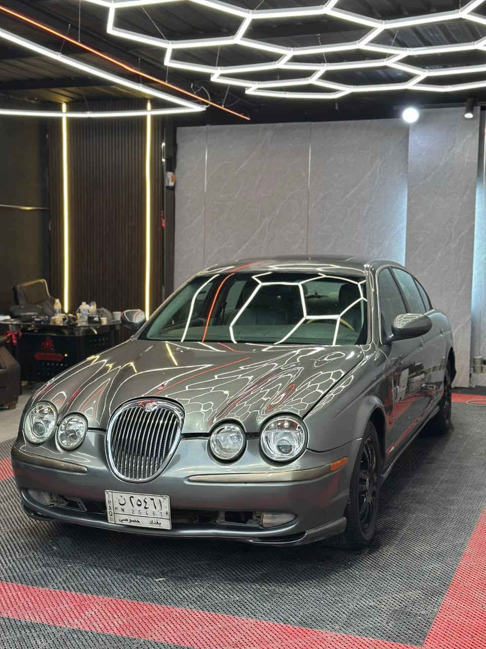 جاگوار اس تايب 2003✨

سيارة نادرة من الفئات الخاصة ✨

رقم بغداد الدولي الانگليزي باسمي تحويل ثاني يوم✨

مكينة V8 4.2 تنفس طبيعي🔥

السيارة ماشية 70 الف فقط !✨

الكهربائيات كلها شغالة ✨

تبريد ثلجج❄️

تحكم بالمري كهرباء ✨

سايد بريك كهرباء✨

النوافذ اربعتهن اوتو ✨

عازل حرارة اشعة الشمس للجام ✨

تحكم كشنات + تدفئة بالكشنات + خزن ميموري✨

تحكم استيرن كهرباء ✨

سلايد روف ✨

وبعد بيها هواااي مواصفات ✨

السيارة كلين بدون ضربة فقط البنيد مصبوغ اثر جراد✨

السعر /  110 ✨

مكان السيارة داخل مجمع بسماية السكني ✨

الرقم / ***********  ✨
