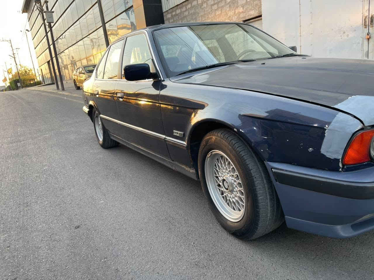 السلام عليكم بيئم 535 وارد يابان السياره جاهزه من كلشي كير مكينه صدر كشرها حلو داخل نضيف بدون ضربه السياره رقم بغداد مصفره للستفسار الاتصال على الرقم *********** بغداد, العراق
