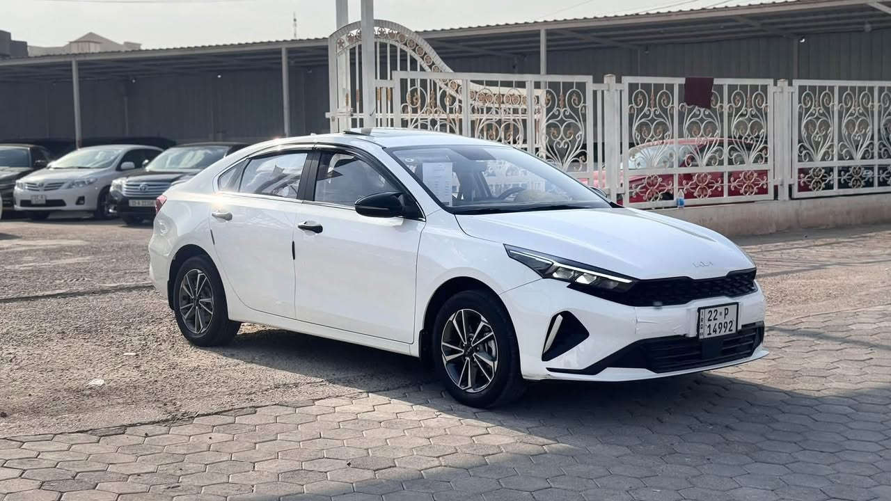 كيا K3 2025 وارد خليجي 🤍
للبيع كيا K3 موديل 2025 وارد خليجي.

المواصفات:

* فتحة سقف.
* شاشة لمس.
* كاميرا خلفية.
* حساسات خلفية.

الممشى: 24 ألف كيلومتر.

السيارة نظيفة جداً، جاهزة للاستخدام ولا تحتاج أي مصروف، والفحص خير دليل.

📍 عنوان
الأنبار - الرمادي -.

📞 للاستفسار يرجى التواصل على:

***********
