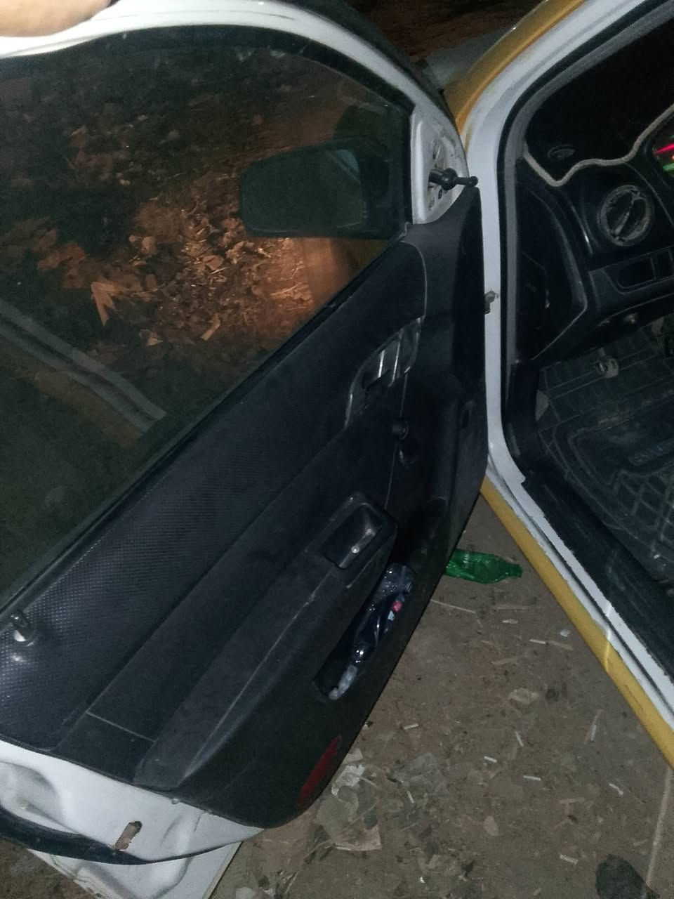 سلام عليكم
افيؤ موديل 9 
سياره جاهزه على حبايه 
تبريد كير مكينه خيرات 
رقم نبار مميز 
مصفره هيه وغرامات 
تحويل مباشر
سعره 45ورقه 
تواصل ***********
