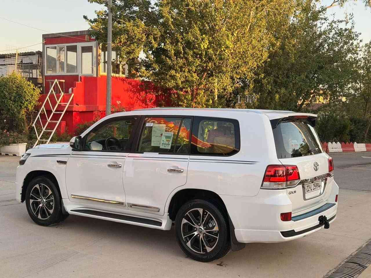 وەنەوشە مۆدێل GXR  ٢٠١٢  کامل کراوە بە ٢٠٢١ 
سلایت بەصمە کوشن جلد و کارەبای تەبرید مەرکەزی کوشن دەفتەری ECO دیفلۆک ٦ پستۆن 
سەنەوی رەقەمی تازەیە بەناو خۆمە 
گیرومەکینە بەشەرت بێ عەیبە 
عام بۆیاخە پشت و پێشی کەپسە ناو دەرگاو ناو شانی نیەتی 
سەیارەکە وەکو بێ بۆیاخ جوانە زۆر رێکە دەعمی نیە 
نرخ/ قفل ٢٣٨ قفل بێ مەجال 
شوێن / رانیە 
کۆرەک /  *********** رانية, السليمانية
