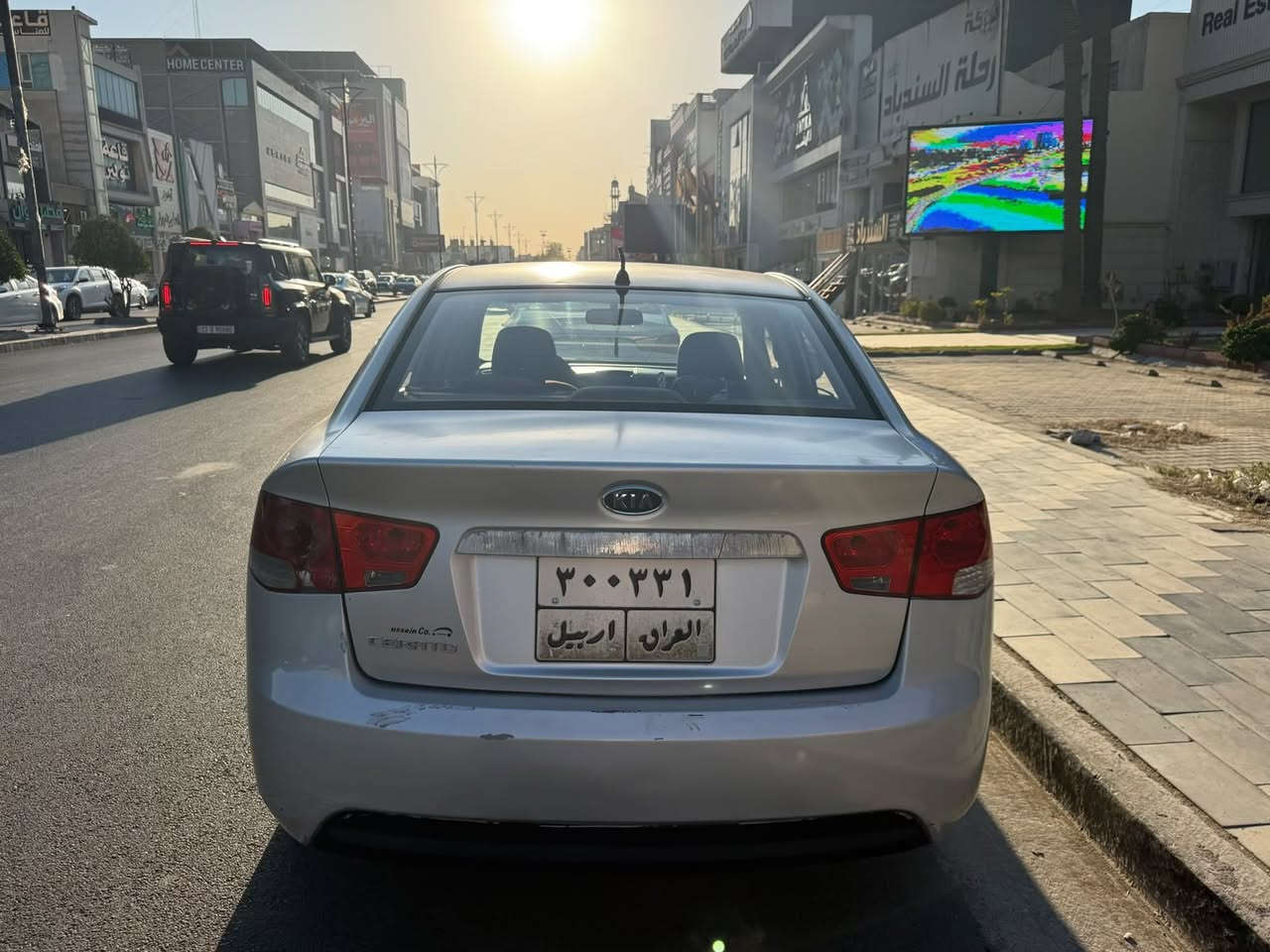 سلام عليكم  سيراتو موديل 13  خليجي محرك 1600  دوش كير تبريد  مكفولات برغي واحد ممفتوح بيهن  بيها صبغ جاملغ وبنيد فقط اثر جراد  بدون معجون  
السيارة نظيفه وحلوة السيارة ماشيه 158 الف 
رقم اربيل 
 العنوان بغداد سعر 88 مجال بسيط حق الجيه 
مكلف بالنشر 
للاستفسار الاتصال على الرقم 

‭***********‬

