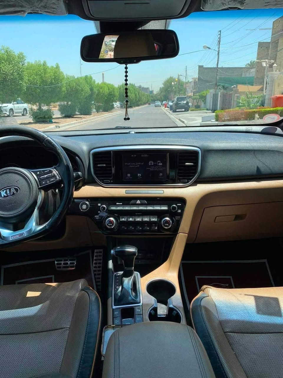 سلام عليكم للبيع سبورتج موديل 20 جي تي لاين كفاله صبغ وتبديل وبارد سونار مرفق ماشيه 93 فول 1/1 مكاني بغداد سريع الدوره الجديد السعر 193 وبيها مجال قليل *********** واتساب
