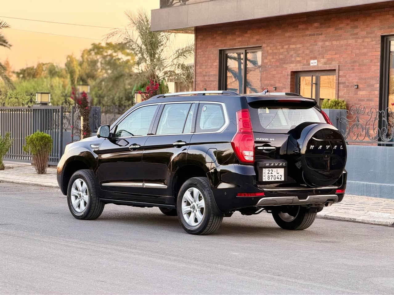 هافال H9بلاك ئيديشن  موديل 2023سفر ی هةوليرة  سپیر لە پشت  زمان شە ریکا  فول فول مواسفات دە رجە یە ک  ناو قاوەی دۆسە کارە بای مە کینە 20 تۆربۆ    پانؤراما بةسمة بريك بةسمة گوشين جلد و كارةبا ی گوشين سارد خە زن شە غال گیر
ماوس 3 ریز کورسی دابل اکسل 
بينج كاميرة رادار ی هە ر جوار لاخە تی جادة ڤؤليؤم گيج ديجيتال ئؤتؤ بارك تبريد مةركةزي لایت حە دە سە  زۆر مسفاتی تر تە نها 66 کیلۆمە تر رۆیە  هيجي نية   زۆر خاوینە بةشةرتی هە مووشتیک هە مووشتیکی نویە بە ناوی خۆمە  سحری 195(***********) أربيل, العراق
