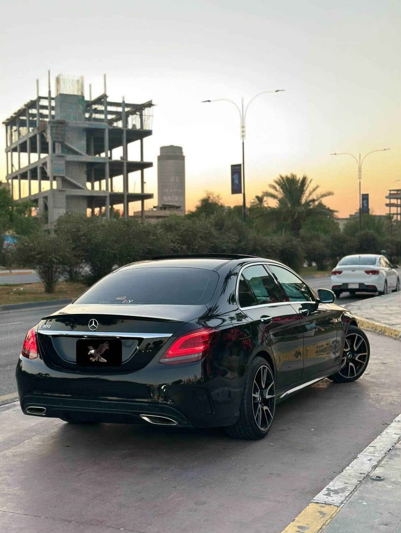السلام عليكم
للبيع Mercedes C300 2018  

بانورامـــا 

دبل ماوس

داخل احمر❤️‍🔥

بصمه + بصمه أبواب 

دعاميه 2020

بك لايت2020

لايت عدسه 

بك لايت لد 

كشنات تدفئه +خزن ميموري

5انضمه وضع القياده (ايكو-كومفورت-سبورت-سبورت بلس-اندڤجول)

 

ماشيه 60 الف

والسياره فول مواصفات بموديلها 

وجديده كلش تخم تاير جديد ودهن جديد 

الحادث بسيط جدًا بأمريكا طخه اصبعين تقريبا بل بنيد فقط

وبل عراق الجاملغ الخلفي من صفحه السايق انصبغ اثر شخط فقط 

وبيها pdr بل باب 

السعر مناسب 

***********
