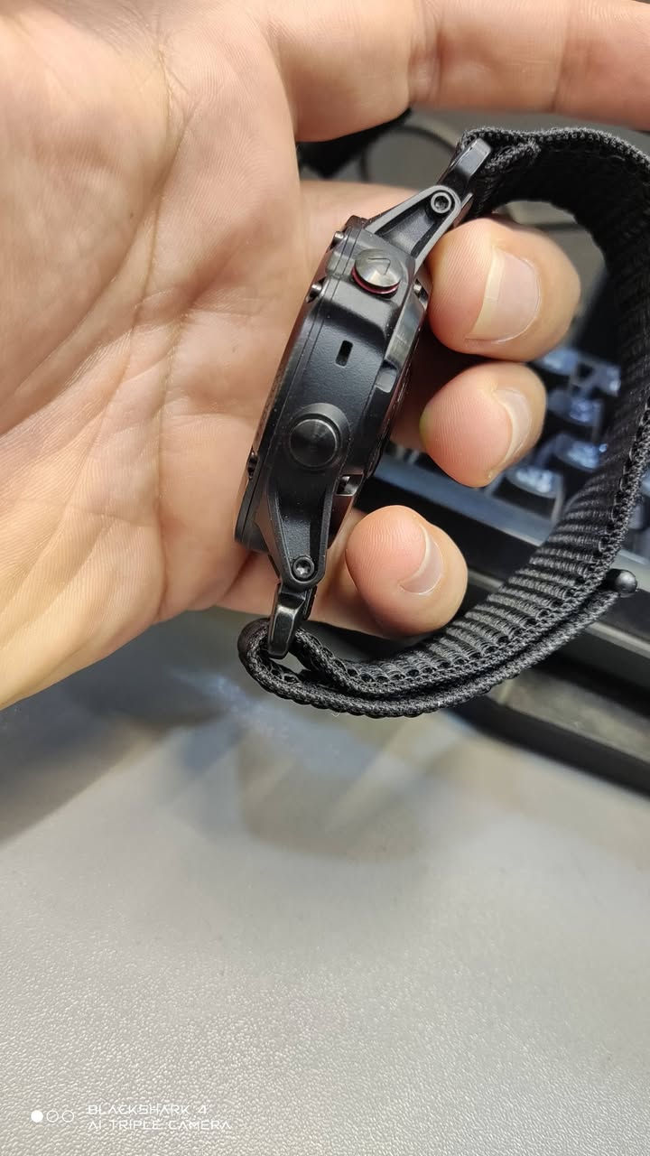 garmin fenix 5x plus
نضافة 95 بلميه/ دعم كامل خرائط العراق 
حجم 51 mm / شحن 14 يوم كيبل شحن أصلي السعر 240 للاستفسار ***********
