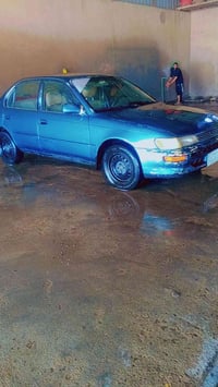 سياره كورلا البيع كير شرط بيه تنقيص قليل   07833375437