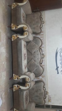 ١٠ نفرات • نظيف • أرجل تحتاج تبديل