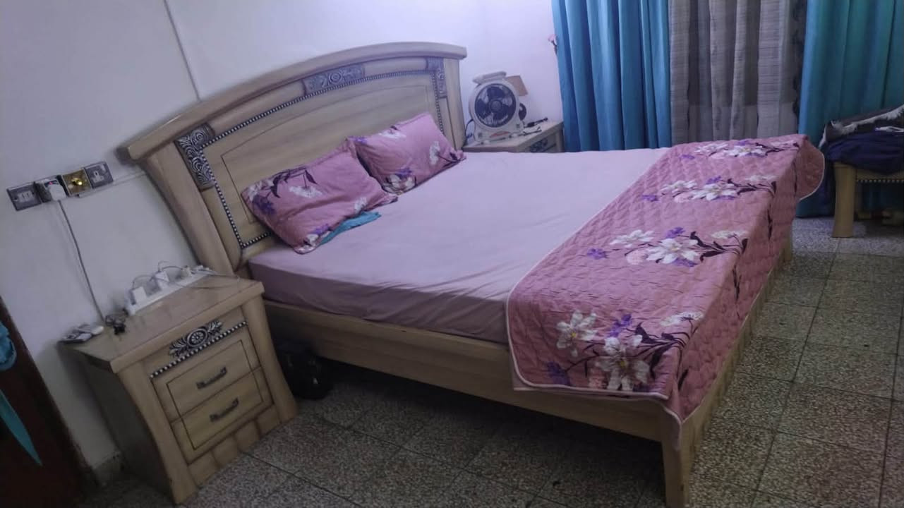 غرف نوم مستعمله للبيع نظيفه مابيه ضرر مكاني بغداد حي تونس ***********
