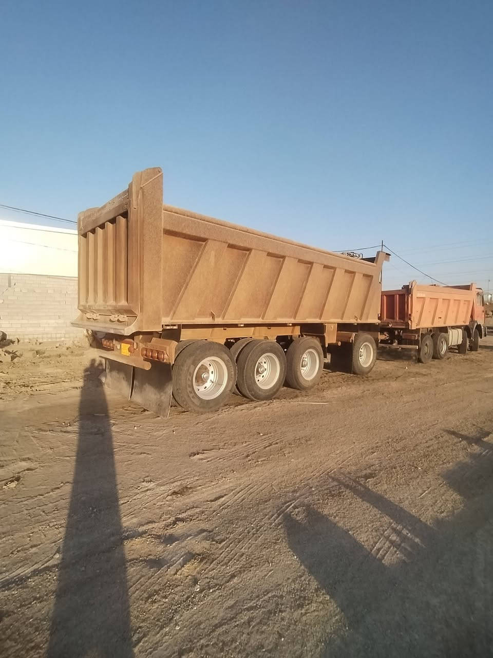 سلام عليكم البيع مقطورة تفصال النجف حمزه ناهي الطول 725 تخم تاير دناكير 16 شاصي 16 كفالة عامل العنوان ميسان السع ( 35 2 ) وهاذ رقم راعيها وانه *********** مكلف بل نشر
