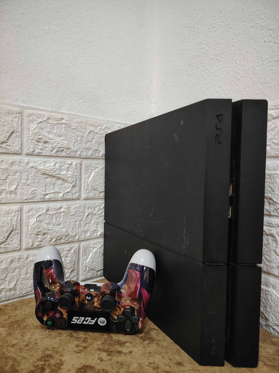 Ps4 Fat jokar 500gb
جیهاز جوکەرە سیستەم 13:52 سەریعترین جوکەر
دهێت دگەل دەسکەکی
و دگەل 5 لەعبا تێدا خەزن
جیهاز ڤەکریە بو پاقژکرنێ بشەرت بێی عێبە 
زەمان 5 روژ دگەلدا
سعر 200 هزار
*********** دهوك, العراق

نص مكتوب في الصور:
- رقم كورك و واتساب / ***********
