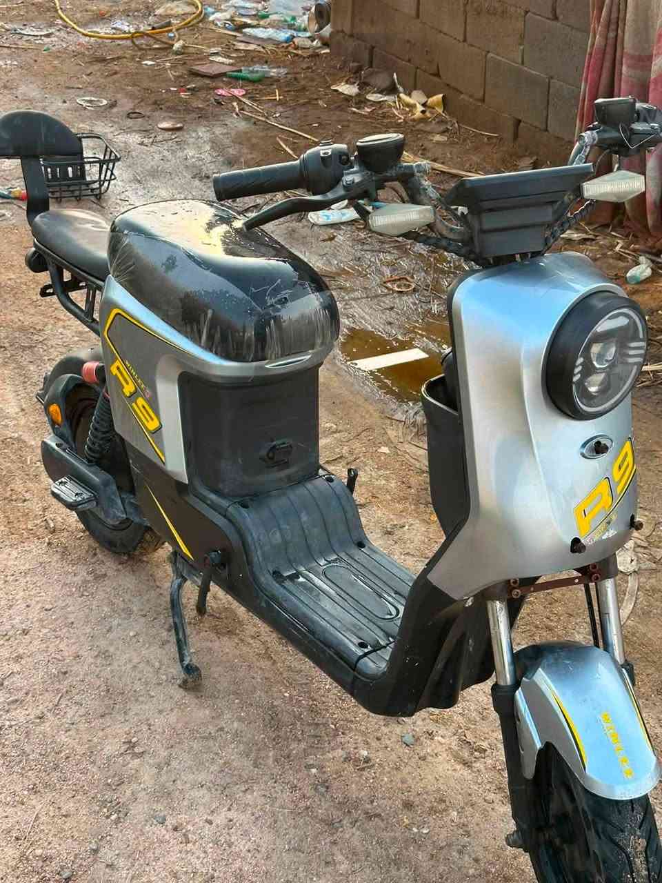 دراجه شحن  للبيع في البصرة شط العرب الجزيرة الفيروزية  بطاريات جدددولي ٣٢ الاستفسار ***********
