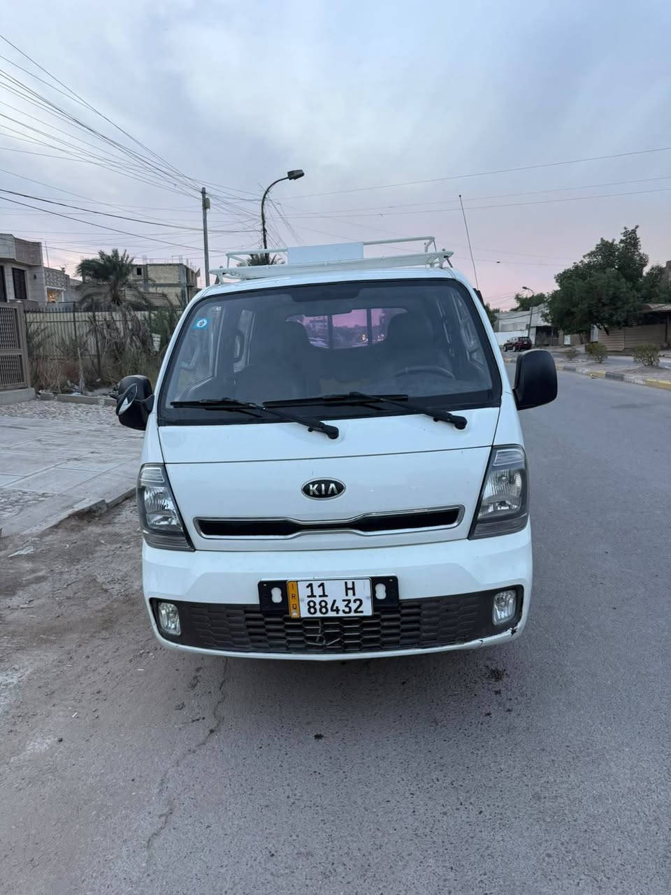 شاحنة • للبيع • بدون تفاصيل