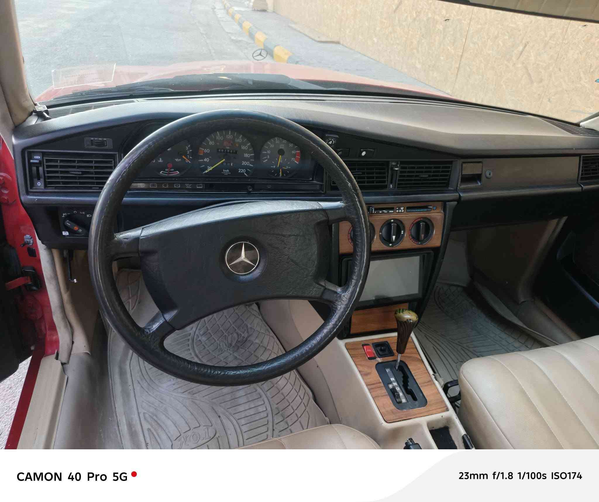 مارسدس ١٩٠للبيع
موديل ١٩٨٤
سياره كامله غرفه جديده صبغ جديد منضومه غاز كابون بانزين
تبريد شغال كير او مكينه و ونجي ٦
عارضهة ٥٥او بيهة مجال بصيط 
مكان سياره كركوك
***********
