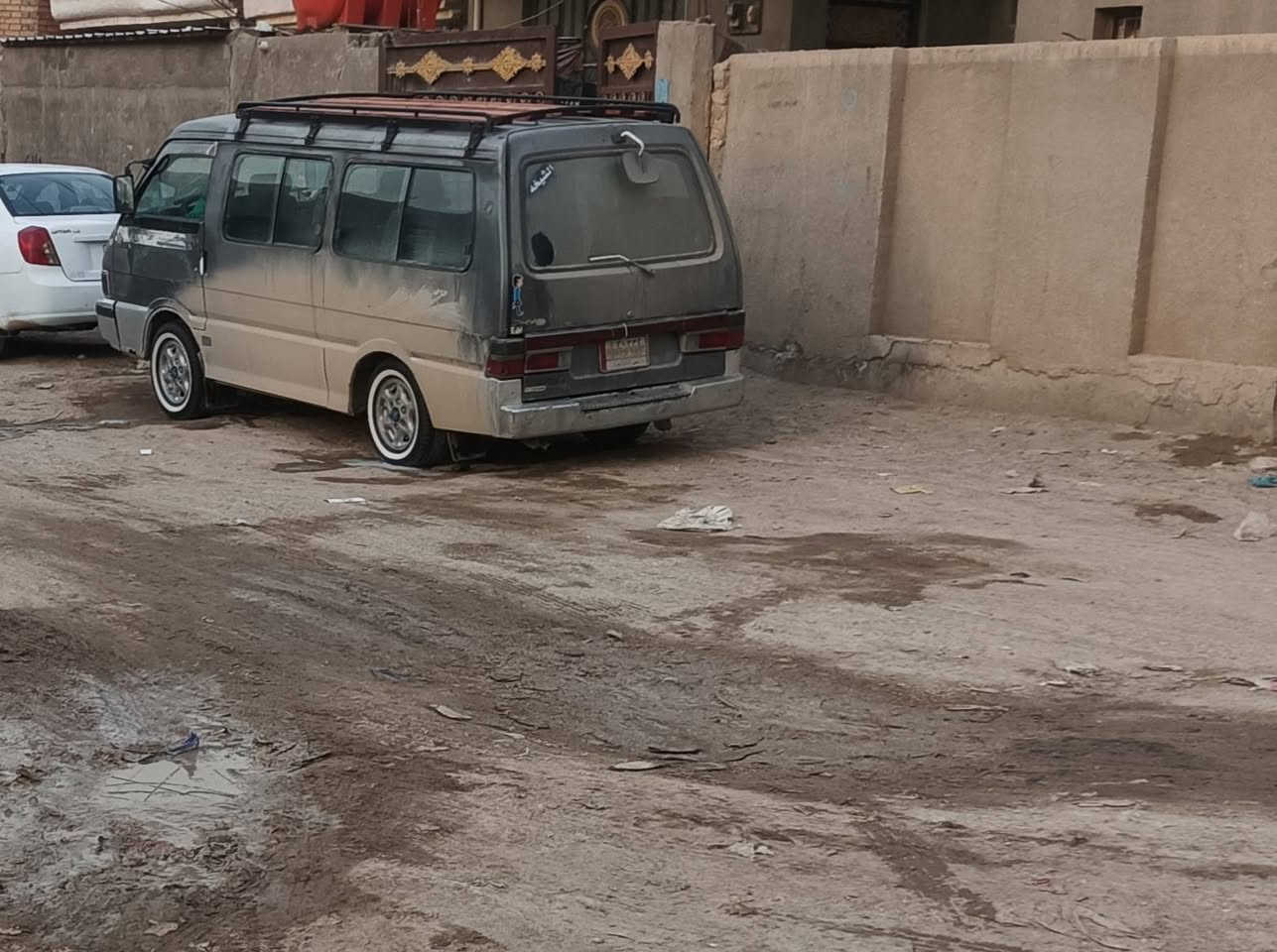 للبيع مكفوله مديل 94 السعر 45 وبيه مجال مكان بابل شراي تصل ***********
