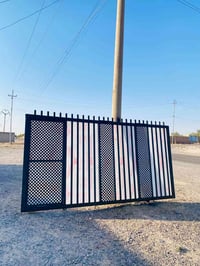 فصال أبواب • حسب القياس • حسب الطلب