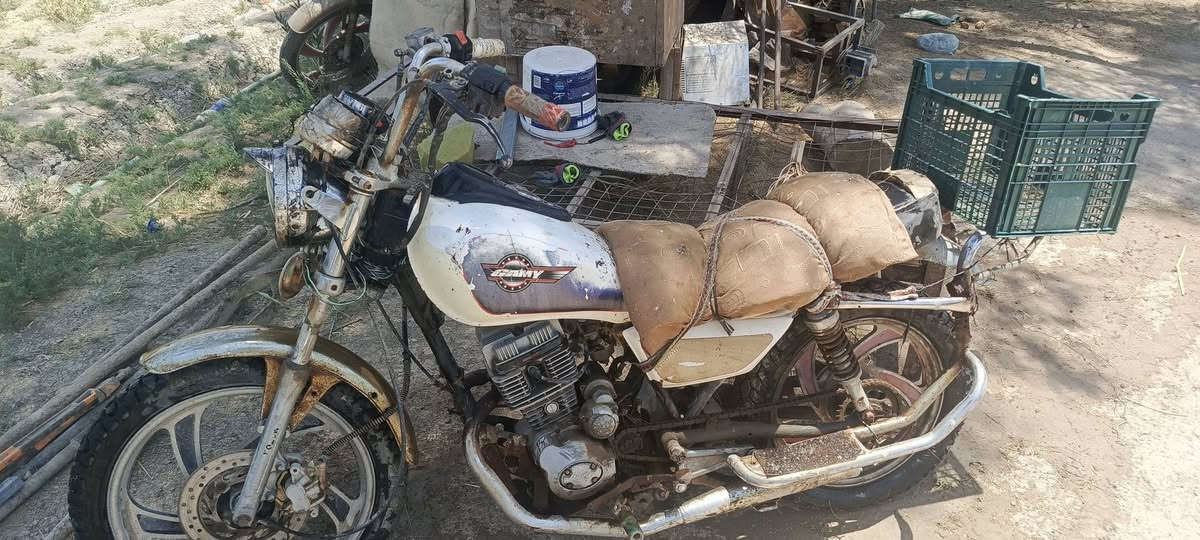 سلام عليكم جوندة للبيع مكان بغداد المحمودية شغالة كاملة السعر 350الف اوراق بيها ***********/***********
