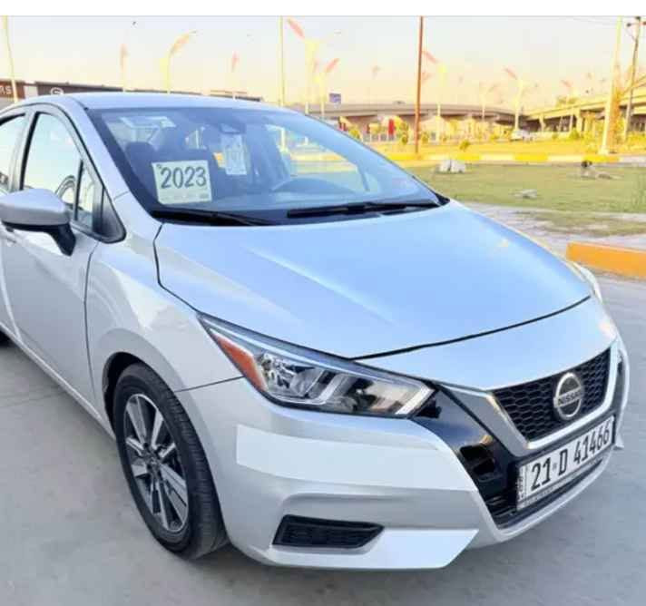 نيسان فيرسا موديل 2023SV
بصمة شاشة و رادار امامي خلفي جانبي 
بيها وضعيتين قيادة 
نقطة العمياء 
نظام ايكو و سبورت 
توقف ذاتي 
ضررها بونيد جاملغ سائق وسكن تبديل 
وبيها تعديل بل شاصي عندي سونار راسلني خاص 
وبيها بطاقة بنزين مكان سيارة كركوك 
سعرها 98 ورقة وبيها مجال قليل 
رقمي راسلتي واتساب 
*********** كركوك, العراق
