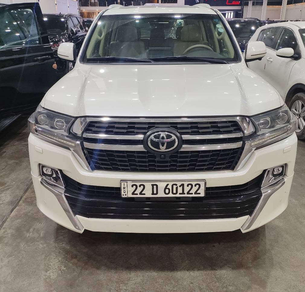 لاندكروز 2021 gxr
كراسي كهرباء جنطه كهرباء جلد تشغيل عن بعد 6 سلندر 
عداد 125
 بارد بسيط بالجاملغ الباقي مكفول السونار ويه الصور
سنويه بأسمي تحويل او كالة السعر 485$
***********
المكان بغداد بغداد, العراق
