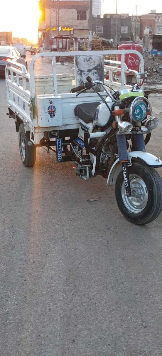 سلام ستوته مديل 20 ستوته جاهزه محرك مكفول بسمي من لوكيل وضع شركه ناصريه مركز *********** سعر 2وربع وبيه مجال
