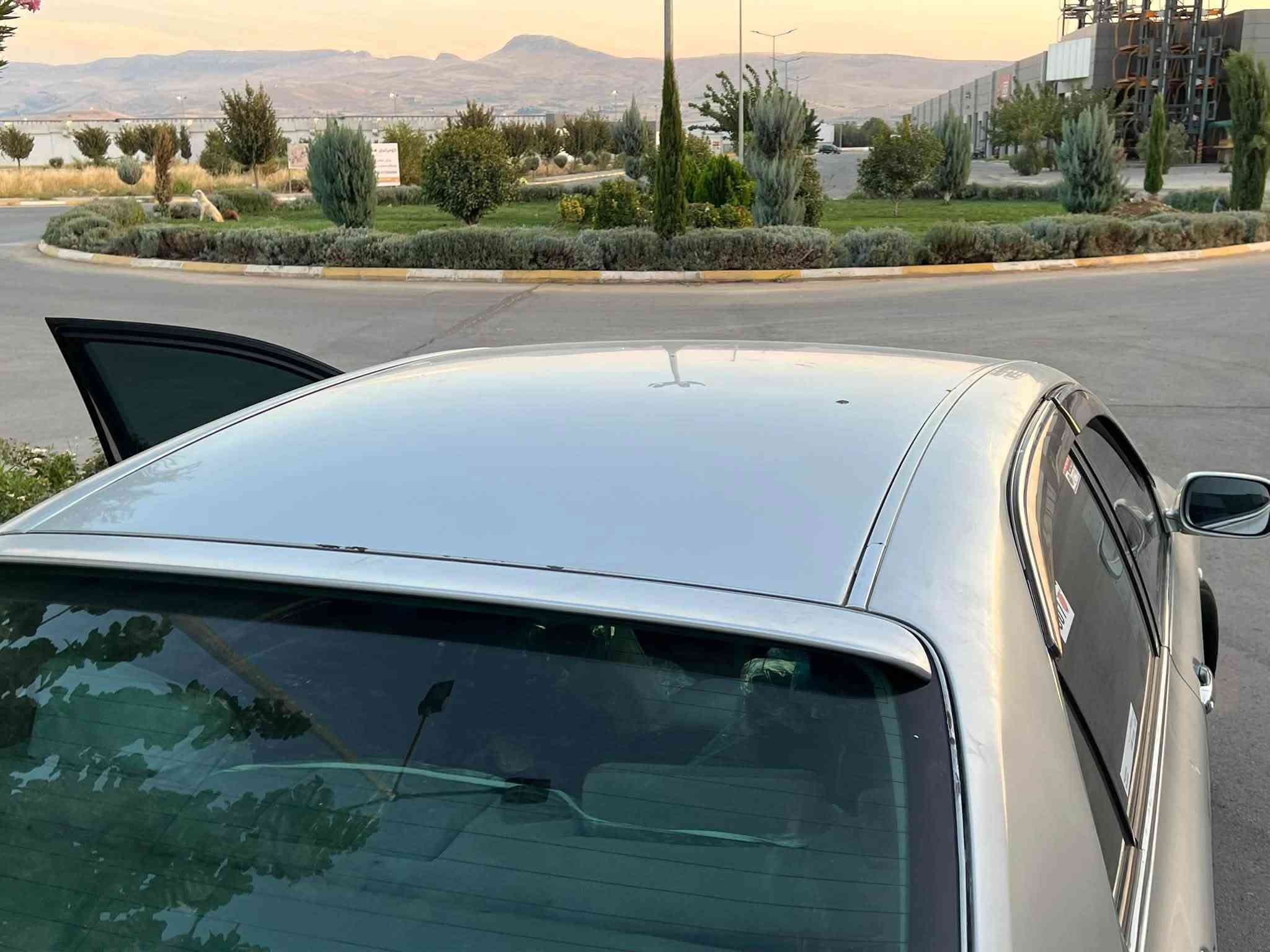 🚗 سەرەتا بەناوی خوای گەورە 🚗
شاهینە بڕاوە بڕاوە - 180 بچوک
بە ناوی خۆمانەوە - کۆدی هەیە

✅ 2 دوگمە - ناو ڕەساسی
✅ بە بچوک - تەبرید سارد و گەرم
✅ مەرکەزی - تەحدید سورعە
✅ 4 جام کارەبا
✅ 4 تایە و ویلی لۆک - لۆکی لە ژێرە
✅ سەقف و کەڤەر و شاسی بەشەرت
✅ برێکی بەستراوە

💰 نرخ: 42 - مەجالی کەم
📞 ***********
📍 سلێمانی
