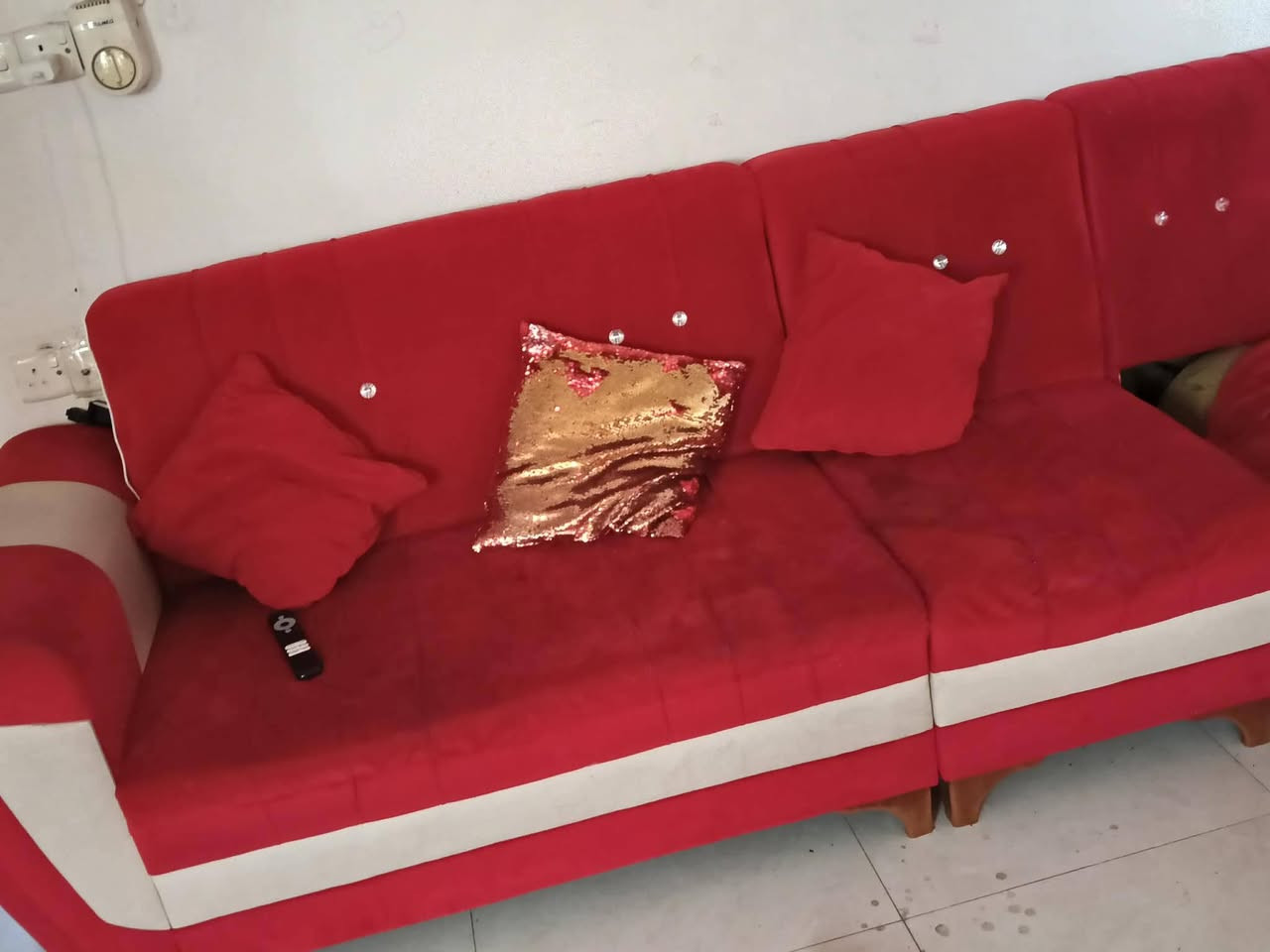 يابلاش يابلاش
طخمين قنفات ابيعهم سوى طول ٧ متر نضاف مال بيت يحتاجلهم شويه ترتيب اذا واحد يريد يرتبهم .
قفلهم قفلهم اثنينم ب ١٧٥ الف 
طخمين ب ١٧٥ 😱😱😱
عرض حصري اليوم فقط 
***********

