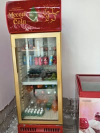 عارضات مشروبات • قرية العدلة