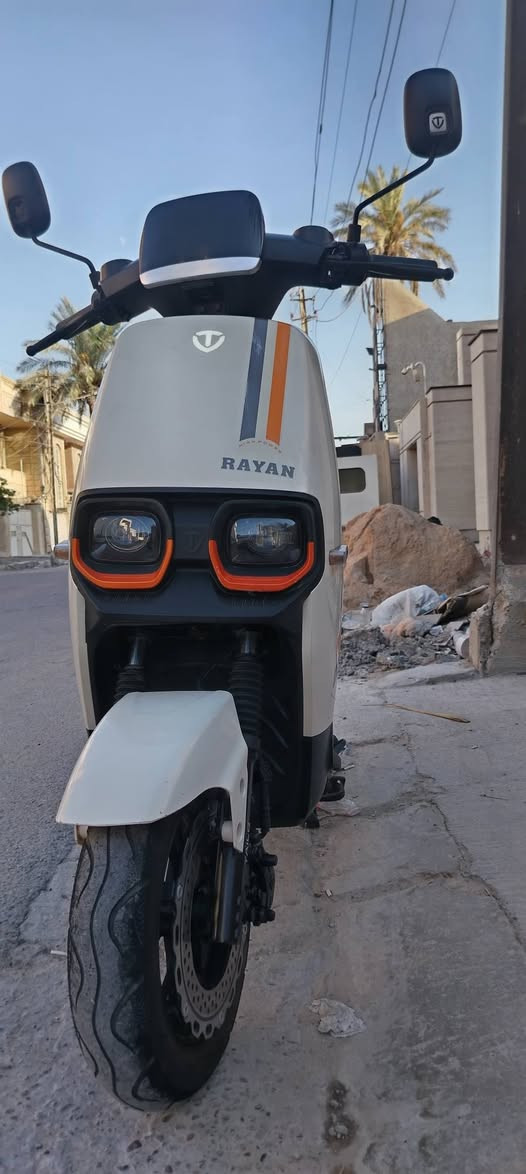 السلام عليكم دراجه شحن ريان ام عيون لون بيجي أخت الجديدة
المواصفات
بطاريات جديدة عدد٦ الحجم الكبير
الملف ١٥٠٠ نحاس كما موضح
السرعة ٦٠ كم
جهاز انذار +سويج واحد
تمشيك ٣٥-٤٠ كم بالشحنه الواحدة
بلوتوث
مثبت سرعه
السعر ٧٠٠ وبيها مجال
مكاني بغداد /الكرادة
للاستفسار الاتصال على الرقم *********** موجودواتساب
