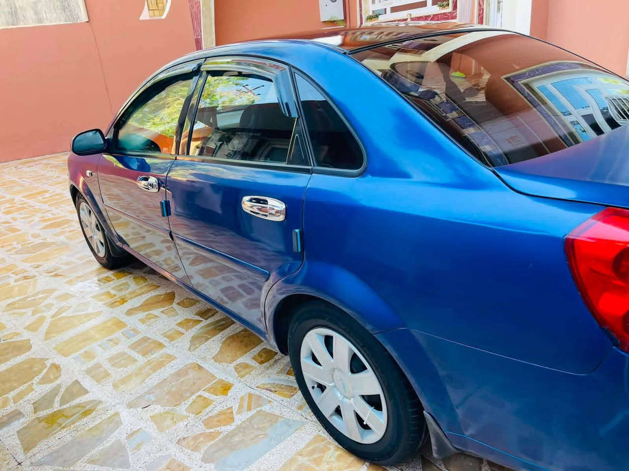 السلام عليكم للبيع أوبترا موديل 2006رقم نينوى إنكليزي 
صبغ عام 
بأسمي محرك  جديد
كير عادي
صدر جديد
طخم امامي خلفي جديد 
تبريد ثلج 
ويا لسويج
شاشه وكامره وسستم صوت سماعات
سنتر لوك ريموند
كهربائيات كلها شغاله
لايت زينون 
تخم تاير
السياره جاهزه ماينصرف عليها شي 
مكان السيارة موصل. 
السعر اتصل وتدلل 
***********
***********

