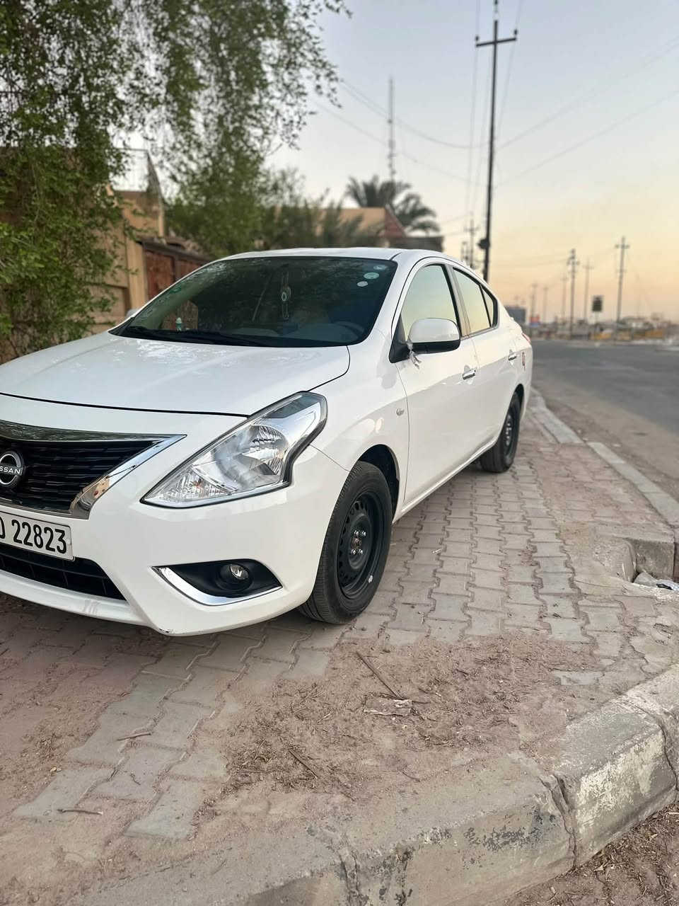 نيسان سني هندي مديل 25 بيهه بارد شويه بل جاملع بي مابين السياره حيل جديده كيلو متر30 الف شاشا الكزز شرط تحويل لو وكاله شريد بل خدمه مكان السياره الطويسه السعر 126 شراي خابر انا خادم ملاحظة الي عنده مراوس بزيرو تراوس ونطي فرق 
***********

