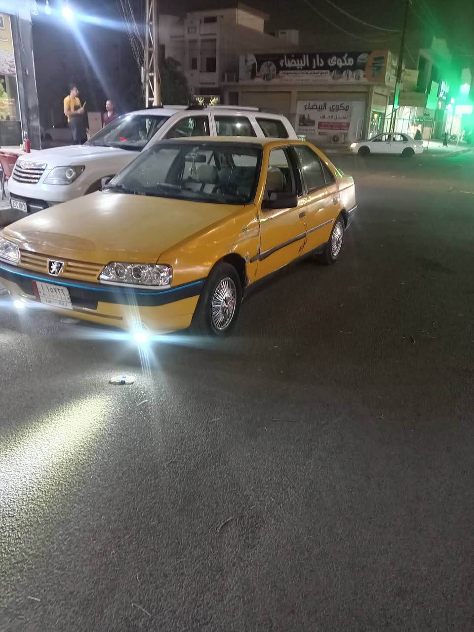 بيجو 405 موديل 1996 فرنسي سيارة مسجلة شرط التحويل والغرامات بس سنويه منتهيه كهربائيات كلها شغاله دشبول محدث 2016 مسجل شاشة بيجو اصلي بريكات 4 شغالات سبير جديد تايرات جدد محرك كصة مابيها اي نقص بيها ضربه بالباب الخلفي بس مصلحة تحتاج صبغ فقط للاستفسار راسلني خاص او اتصل سعر المطلوب 22 $ *********** بيها مجال المكان كركوك
