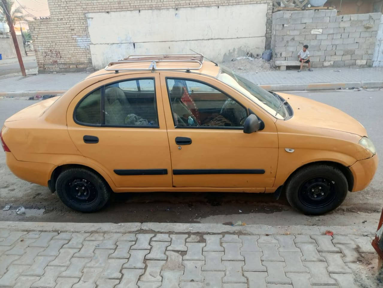 موديل 2015 بيهة جاملغ وشويه من البنيد وبيهة جاملغ خلفي*********** ضربه خفيفه
