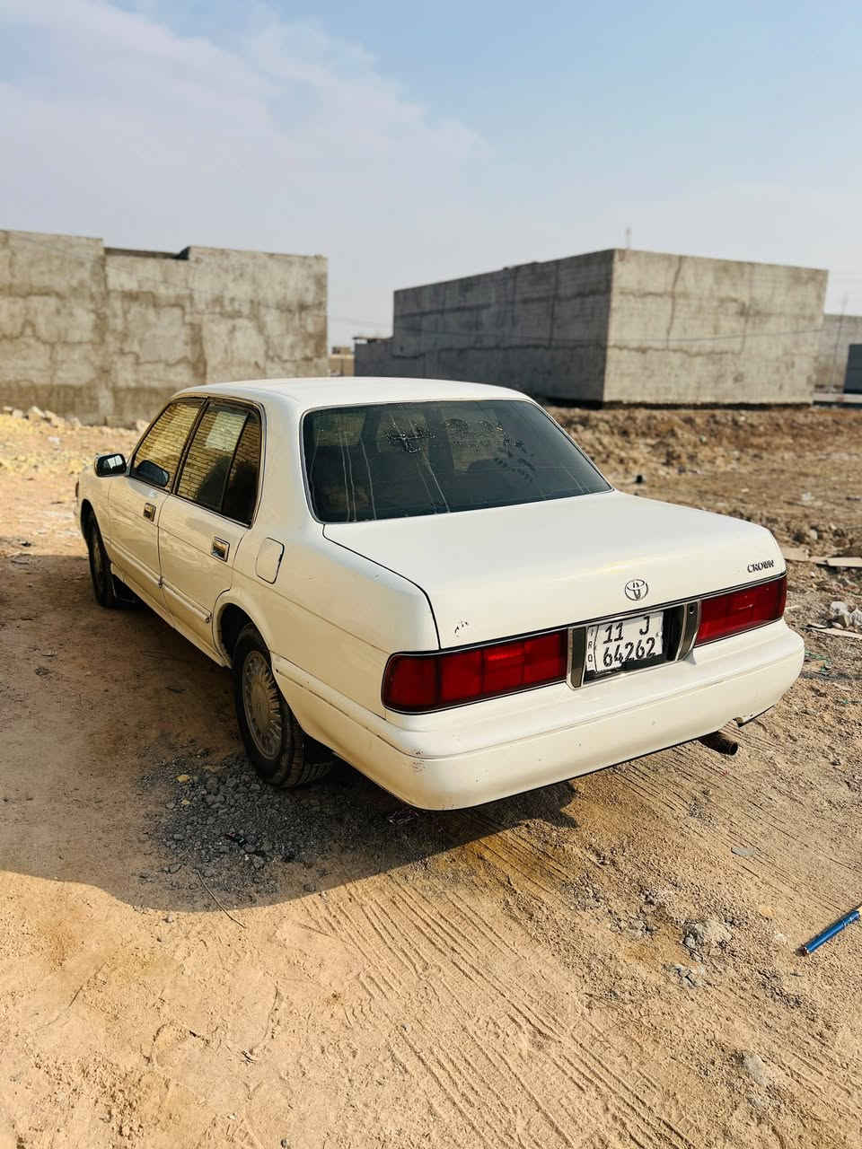 أرنب طويل • ١٩٩٥ • أبي الخصيب