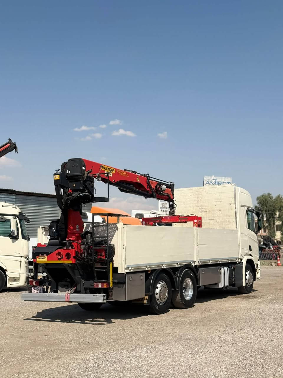 معرض مهدي اربيل
نوع : سکانیا كرين بلوك
موديل : 2018
حجم :R450 سوپر عادی
ألون : حلیبی  
مواصفات: سکانیا بیلادی کرین فول فول موسفات کامیر حساس رتایدر دبل منامیا سلاج تبرید سقف هایلاین تخم ویل کروم تخم تایرات کرین بالفینگر 15001. 2 سیلایت لیفر حفار توب کماش کاعی بودی حدید استیرن دوار  جدتد دخول ابراهیم خلیل 
گير : توماتيك 12 نمر
 العنوان : اربيل  قوشتب تريق كركوك  معرض مهدي اربيل 
***********
***********
