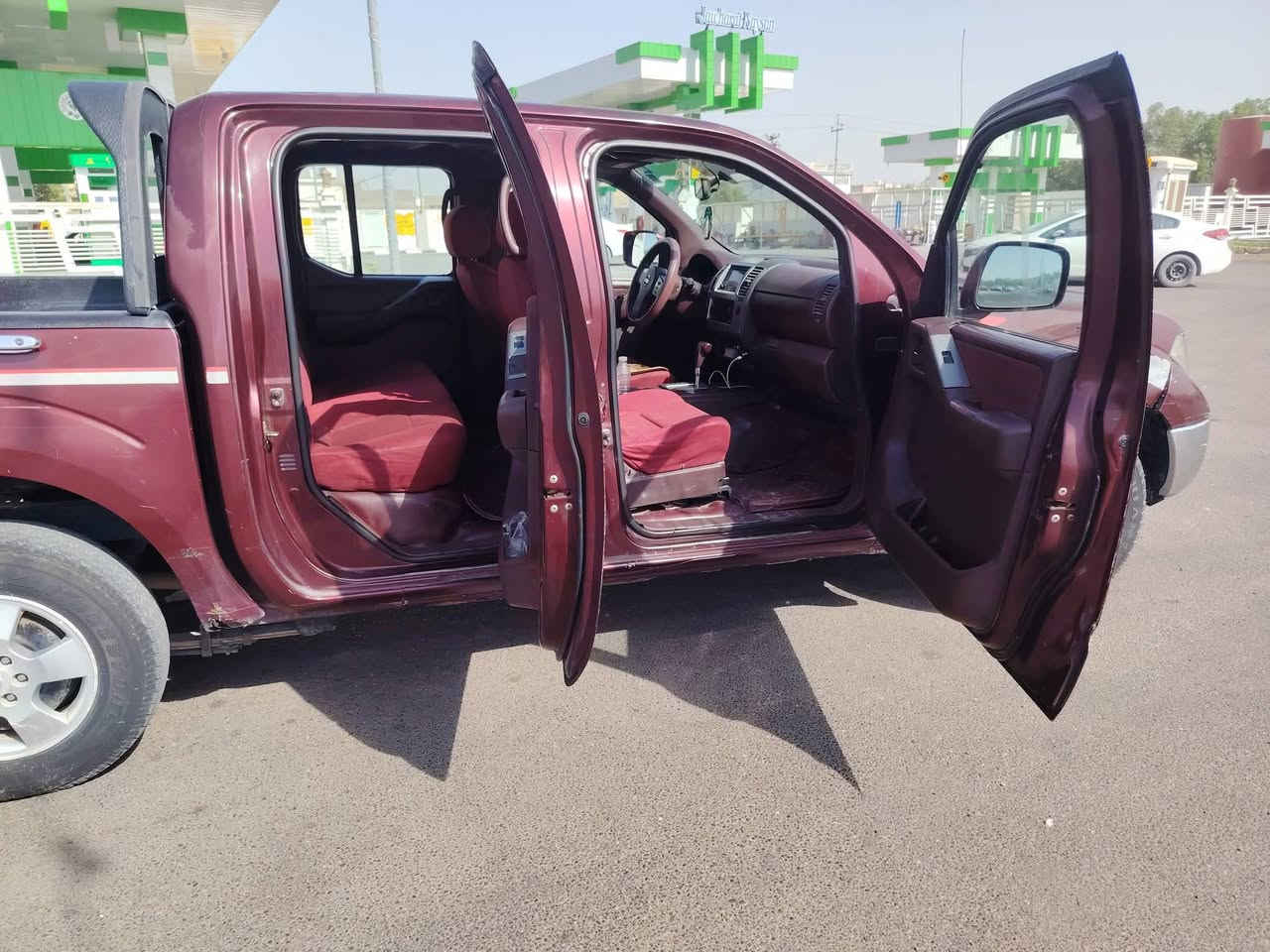 .                       يا الله
السعر 75 $

نيفارا موديل 2009 اوتماتيك LE بأسمي مباشر رقم بغداد انكليزي سنويه وهزه جديده ل 2030 هزته جديده بعدها ما ساقطه مكينه كير حداديه تخم كهربائيات عامه شغاله حساسات خلفيه كامره شاشه سيارة ناشفة ومال جناي وبالعافيه على الياخذها ترايك وين ما تحب مال جنيان للعائله والسفر بيها صبغ مكانات ابيعك حزام بدون دواخل شرط  السياره جاهزه واحد على واحد ترايك زيروا ناعمه بشكل مكان السيارة النجف الاشرف

السعر  75 $

***********
