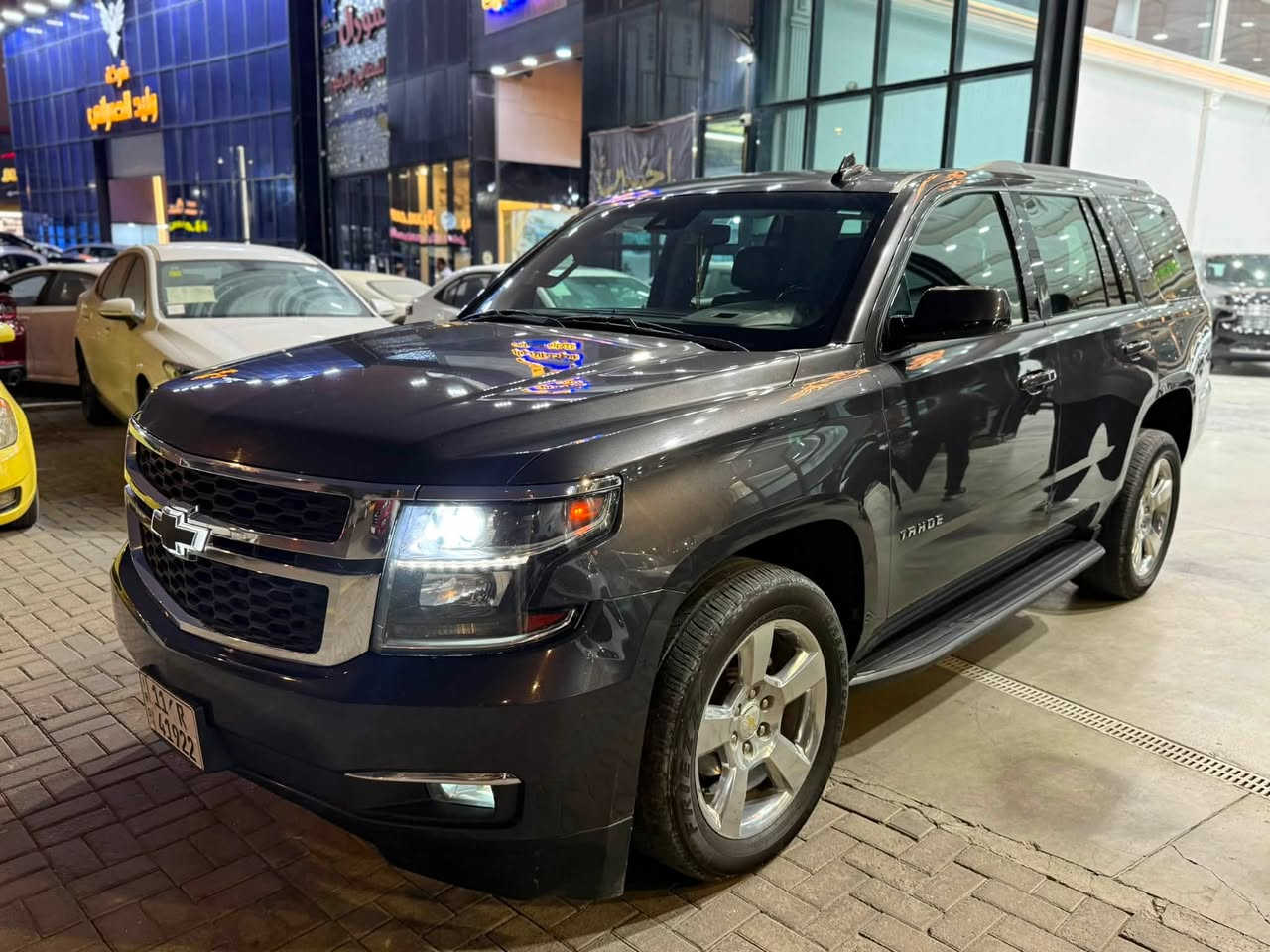السلام عليكم
تاهو TAHOE 2018 

وارد امريكي

حادث صطحي جانبي 3 قطع

تبديل بابين نفس اللون و صبغ جاملغ خلفي

ايرباك برده فقط 

فول موصفات 

شاشة ابل كار بلي و اندرويد اوتو

قاصه 

حساسات

تحديد مسار

رادار امامي

توقف ذاتي 

داخل جلد اسود 

تحكم تبريد منفصل 

السياره ماشيه 167 KM الف 

رقم بغداد 

السعر خاص او علق 

***********
