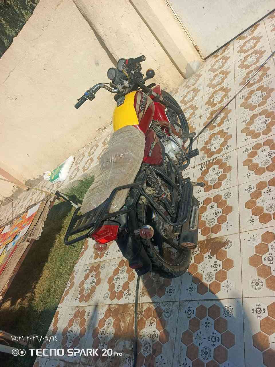 السلام عليكم دراجة بوكسركلاسك للبيع موديل 20اوراق اصولي كهربائية شغاله محرك ناعم سعره ب550وبيها مجال حك جيه مكان  بابل شوملي 
***********

نص مكتوب في الصور:
- 10:27 ٢٠٢٣/١١/١٣
- TECNO SPARK 20 Pro
- 10:17
- ٢٠٢٤/٠٢/٢٦ ١٨:٣٦
- ١٥:٢١ ٢٠٢٦/٠٩/١٤
- TECNO SPARK 20Pro
- ١٥:٢١ ٢٠٢٦/٠٩/١٤TECNO SPARK 20c