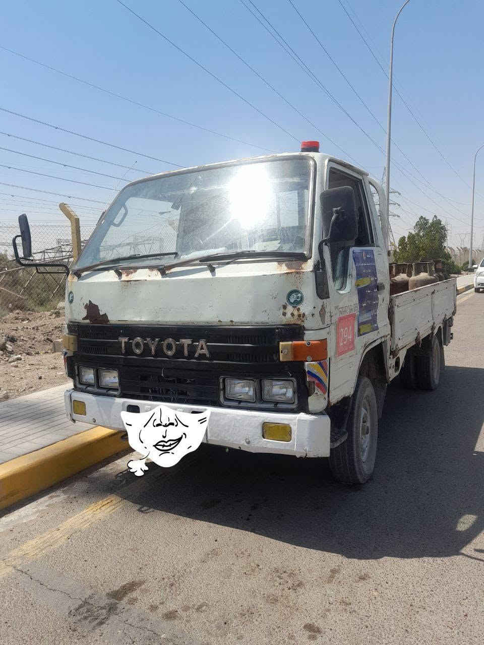 سلام عليكم اهل الكروب المرام تيوتا داينا بترا سيارة بسمي موديل ٢٠٠٠ مكينة كيا ٣٠٠٠ حصة كاز ٤٠ سيارة مال جناية باقي التفاصيل اتصل على هذا الرقم ***********
