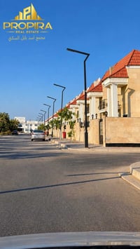 🏡 مجمع أسد بابل  📐 المساحة: 250 م²  🏠 طابقين  🛏️ 4 غرف نوم  💰 السعر: 5...