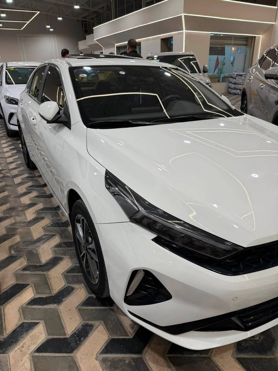 🚘 Kia K3 2024 | فول مواصفات 🔥
💵 السعر:135$ (يُرجى التأكد من السعر)
━━━━━━━━━━━━━━━━━━

🔰 معلومات السيارة
🚗 النوع: Kia K3
📅 الموديل: 2024
⚙️ المحرك: 1500 CC (4 سلندر)
🛣️ المسافة: 41:000كم فقط
🪪 الرقم: أربيل
❤️ الداخل: جلد اسود

━━━━━━━━━━━━━━━━━━

✨ المواصفات
✔️ فتحة سقف
✔️ فرش جلد فاخر
✔️ 6 Airbags
✔️ شاشة لمس + كاميرا خلفية
✔️ بصمة تشغيل + بصمة أبواب
✔️ مكيف Touch
✔️ تحكم بالمقود
✔️ Full LED
✔️ مرايا كهربائية طي
✔️ حساسات 360°
✔️ مانع انزلاق (TCS)
✔️ Auto Hold
✔️ Electronic Parking Brake (EPB)

━━━━━━━━━━━━━━━━━━

📍 الموقع: النجف 

📞 للاستفسار :
***********
