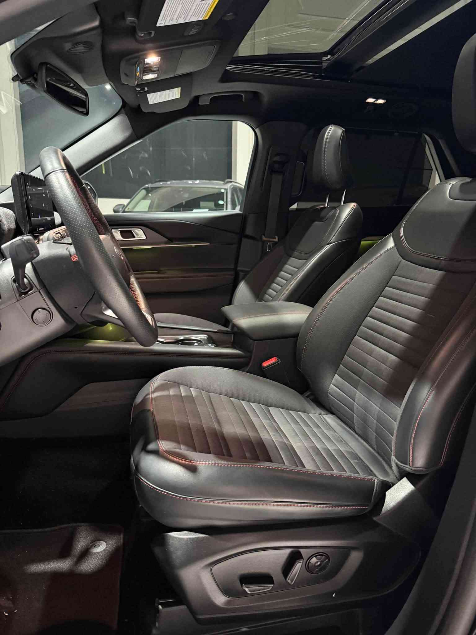 Ford Explorer ST line 2025
‎العداد : 13 الف مايل
‎محرك ٤ سلندر ٢٣٠٠ توربو ٣٠٠ قوة حصان
ظرر: سيارة بدون صبغ بس سندوق بي تعديل بارد PDR 
‎بجم و خلفي کبس بشرط
كافة ارباگات سليم✅
‎1/1. اعلی مواصفات
1FMUK8KH0SGA46222

‎بانوراما
فور ويل4*4
‎٤کامیرا 360
‎شاشە کبیر 
‎٧ راکب 
‎کیج ديجيتال
‎وایرلیس جارج 
‎بصمة تشغيل
‎حساسات امامية+خلفية
‎بصمة ابواب
‎شغال Remot start
‎صندوق شفط كهربائي
‎رادار امامي (تحديد مسار)
‎رادار جانبي (نقاط عمياء)
‎رادار خلفي (التحذير من الاصطدام)
‎شفتات استيرن
‎استيرن تدفئة
‎كشنات جلد و شامو vip
 كشنات تدفئة+ تبريد +مساج‎
‎هاند بريك بصمة
‎مانع انزلاق

‎‏‎ مکان سیارة اربیل 
‎‏‎سیارة بدون رقم تترقم شمالي 
‎‏‎‏‎للاتصال والاستفسار
‎اسیاسیل ***********☎️
‎☎️کورك ***********
