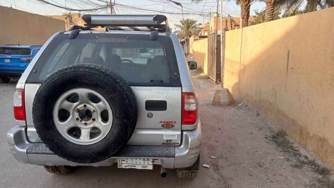 السلام عليكم
للبيع 
موديل 2000 
ماكينه بطه 3000 
سياره بلاد 
مشروع وطن 
رقم نجف 
باسمي 
العنوان بغداد الزعفرانيه 
السعر 52 
رقم الهاتف في ***********

