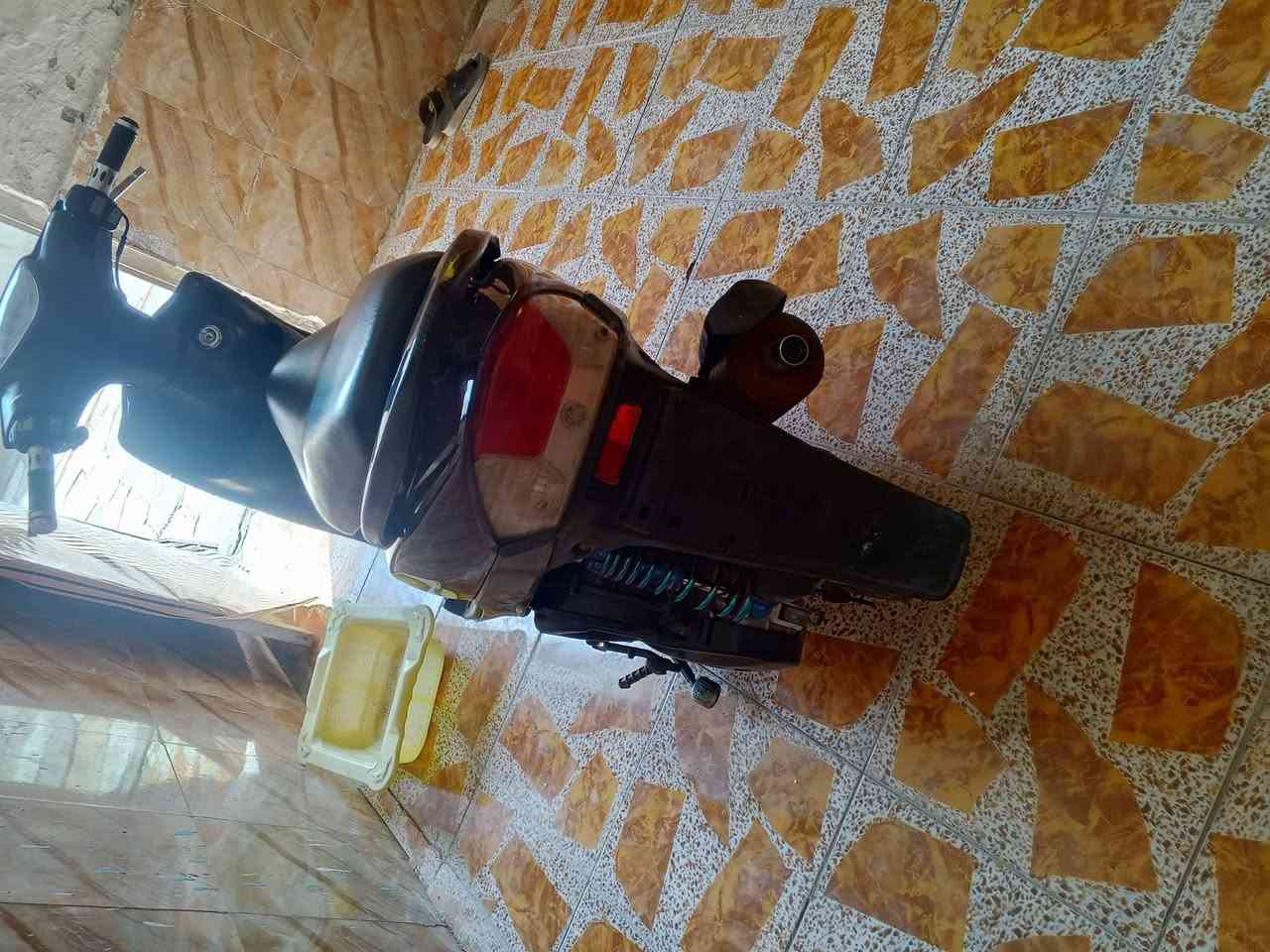 سلام عليكم دراجه ماكس عدله مبدله بوشه وبستم 55دراجه غراضهه كله جديد وكهربايات كلهه شغاله ما نقصهه اي شي كبل لشارع مكاني ناصريه مركز حي شهداء رقم الهاتف ***********
