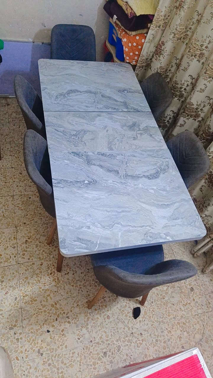 سلام عليكم ميز مستعمل شهر سعره 200وبي مجال تفاصيل أكثر عن رقم ***********
