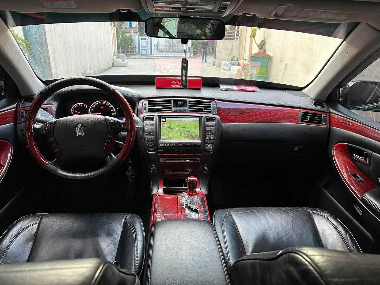 🚘🔥 Toyota Crown  2005 🔥🚘

🖤 ڕەنگ: ڕەش | GRS182

سەیارەیەکی زۆر جوان و تایبەت، بە چەندین جوانکاریەوە :

✨ ئاوێنەی ئیشارات
✨ ویل و تایەی جوان
✨ کوشنەکانی جلد
✨ هیتەر
✨ جوانکارییەکانی ناوەوە
✨ سپۆرتی پێش و دواوە
✨ باڵی سەرجام
✨ باڵی سەر سنووق
✨ سڵایدە
تب : کۆدی بۆ نەکراوە ⚠️
📍 شوێن: سلێمانی

💰 نرخ: [٦٤] مامەڵەیەکی برایانە 

📞 بۆ زانیاری زیاتر و بینینی سەیارە:
[***********]

🔥 کڕیارێکی جددی بەخێربێت.
